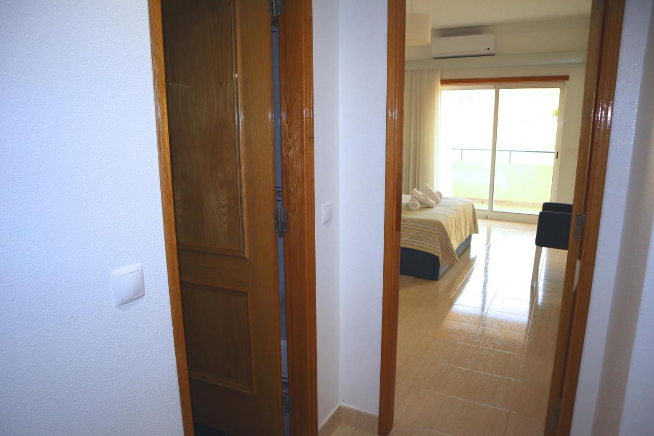 Apartamento Deolinda - Nossa Sra Da Rocha Porches  Bagian luar foto